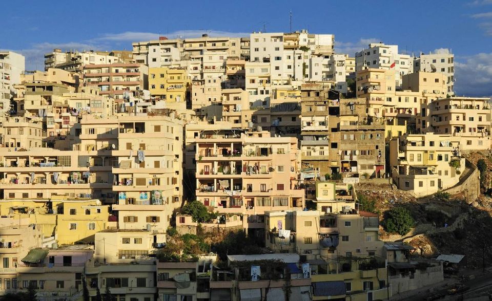 Zwei Plätze besser schnitt im Ranking für 2021 auch Tripolis ab. Die Hauptstadt Libyens landete mit 34,2 Punkten auf Platz 135. Bei ihr reichte es in keiner der fünf Kategorien für ein Ergebnis über 42 Punkten. Am schlechtesten schnitt Tripolis bei der Gesundheitsversorgung ab (29,2 Punkte). Das war allerdings am Ende der Rangliste in dieser Kategorie sogar der zweithöchste Wert.