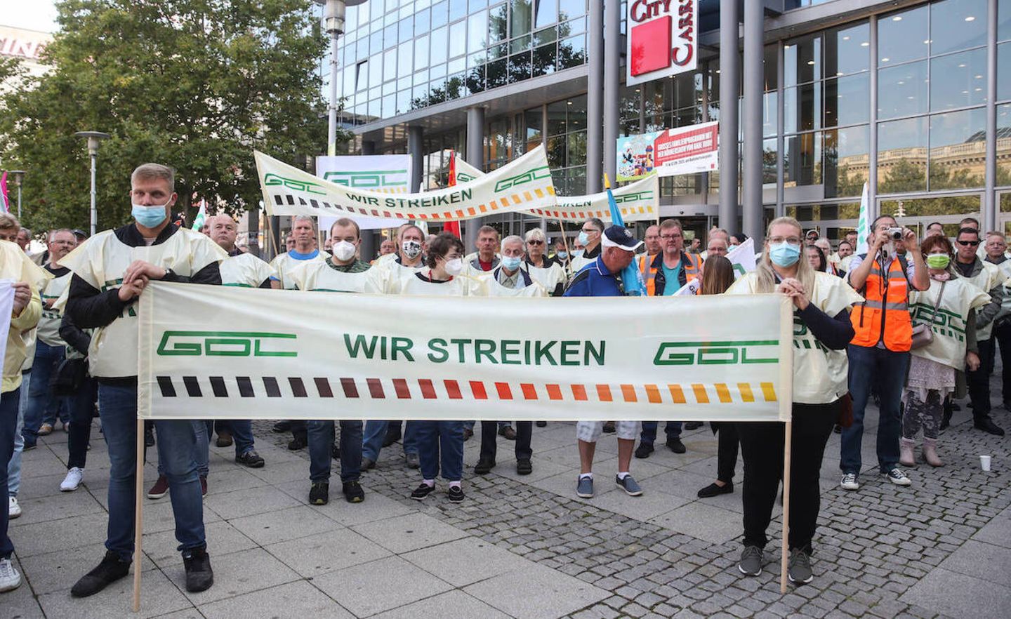 Von Donnerstag bis Dienstag dieser Woche haben die Lokführer den Bahnverkehr lahmgelegt – und ein Ende des Arbeitskampfes ist nicht in Sicht