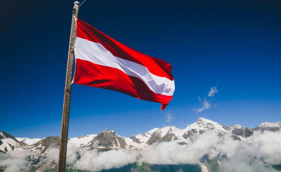 #9 Österreich Die Investitionen aus Österreich wuchsen hingegen im Krisenjahr nur um drei Prozent auf 31 Projekte. Das waren aber immerhin sechs Prozentpunkte mehr als beim allgemeinen Trend der ausländischen Direktinvestitionen.