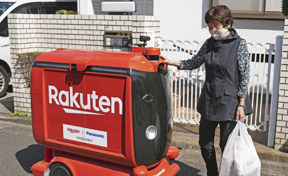 Rakuten gehörte laut der UNCTAD zu den Gewinnern während der Corona-Pandemie. Das japanische E-Commerce-Unternehmen, das auch die größte Internetbank des Landes betreibt, verbesserte sich 2020 im Ranking der größten B2C-Online-Firmen um drei Plätze auf Rang zehn. Der Bruttowert der 2020 umgesetzten Waren und Dienstleistungen stieg den Angaben zufolge von 34 auf 42 Mrd. Dollar. Das Plus von 24 Prozent war allerdings der drittschlechteste Wert in den Top 10. Das verdeutlicht den Boom im Online-Handel während der Pandemie. Im Bild: ein Auslieferungsroboter