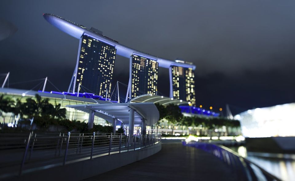 Der größte Staatsfonds Singapurs kam wie schon Anfang 2020 auf Platz sechs des SWFI-Rankings. Er verwaltete demnach 545,0 Milliarden Dollar. Die Government of Singapore Investment Corporation wurde 1981 gegründet, um die Währungsreserven des Stadtstaats zu kontrollieren. Der GIC verwaltet seinerseits mehrere Fonds.