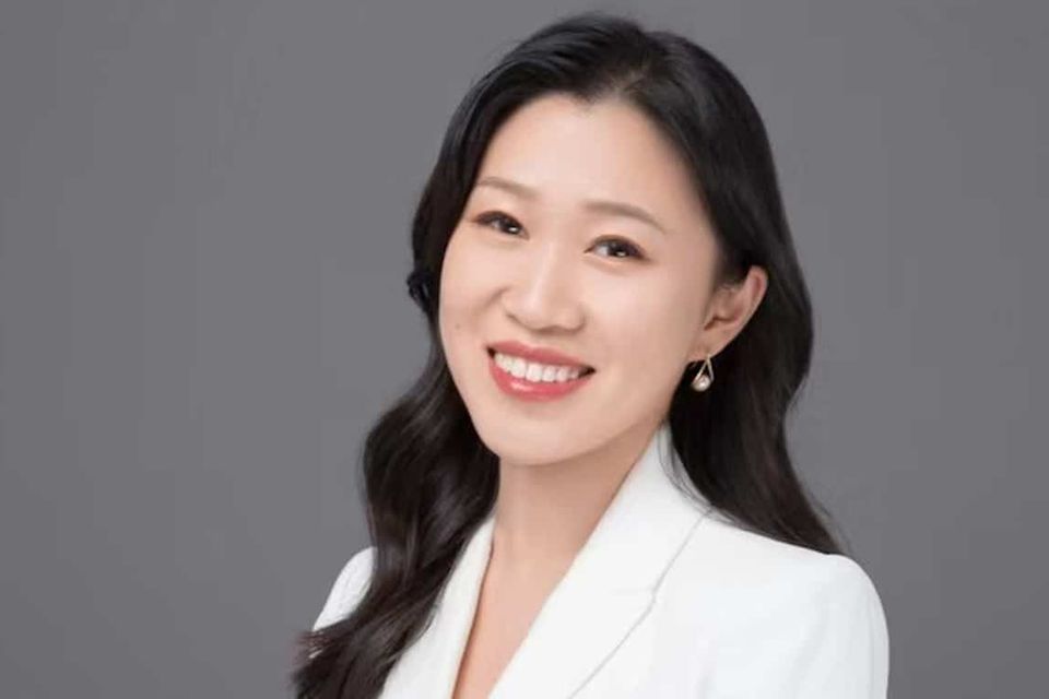 Jasmine Zhang leitet den Fonds von Berlin aus.