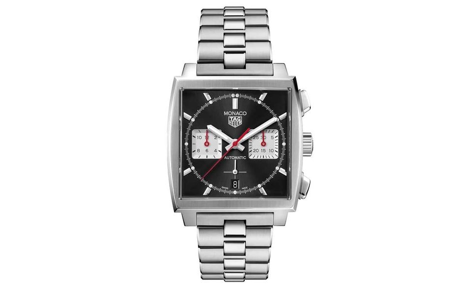 Monaco Heuer 02 von TAG Heuer 
 WAS DIESE UHR BESONDERS AUSZEICHNET: Hier wagte man sich behutsam an eine der Ikonen der Marke, die 1969 erstmals vorgestellt wurde. Neben dem für mehr Komfort überarbeiteten Armband ist vor allem das neue, hochmoderne Werk hervorzuheben. 
 BASISDATEN (AUSZUG): Kaliber Heuer 02 Automatik (Werk), Edelstahl (Gehäuse), schwarzes Zifferblatt, 39 mm Durchmesser, wasserdicht bis 100 m, 80 Stunden Gangreserve. 
 PREIS: 6400 Euro