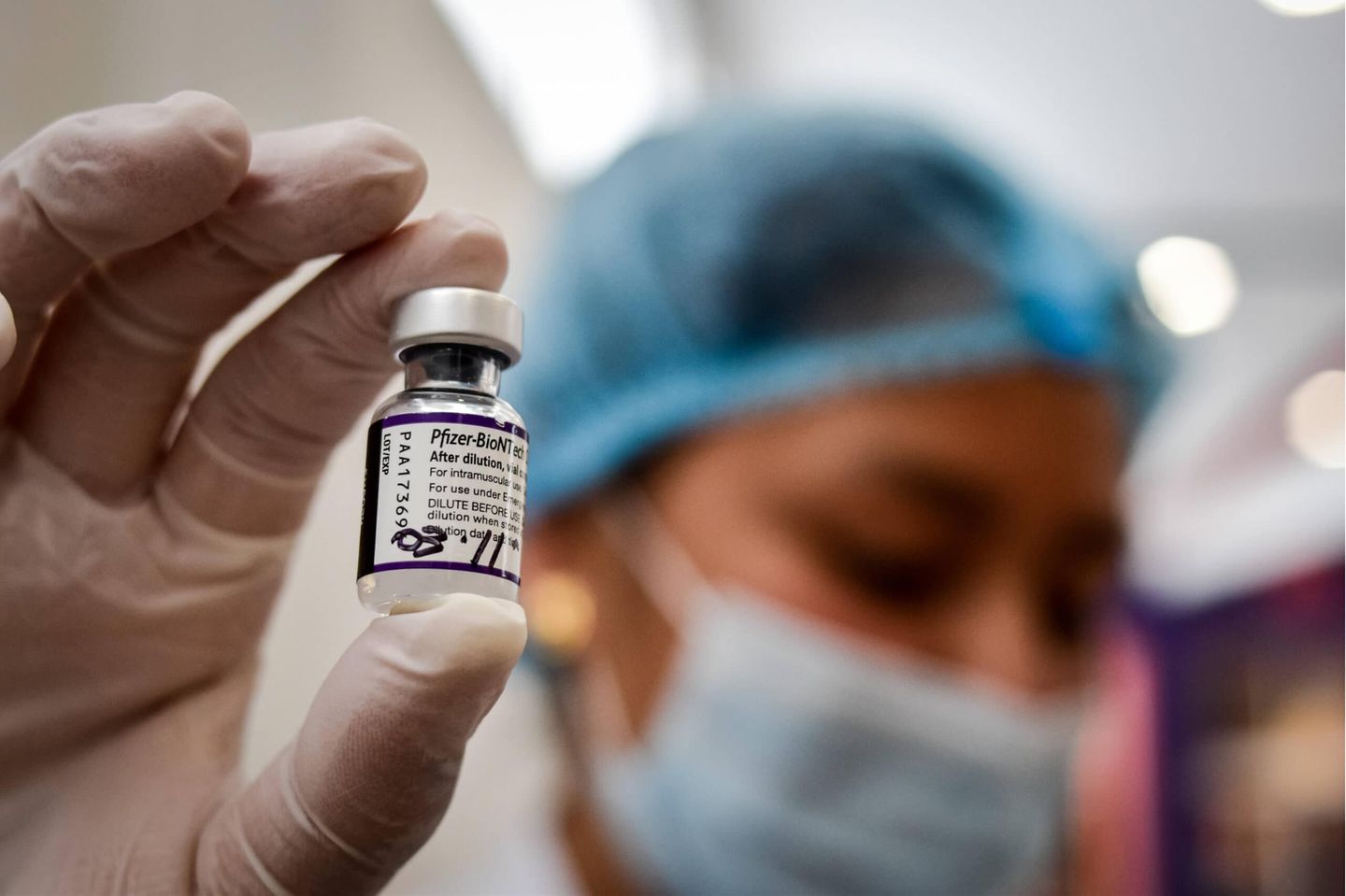 Kolumbien begann im November, damit Kinder im Alter zwischen drei und elf Jahren zu impfen