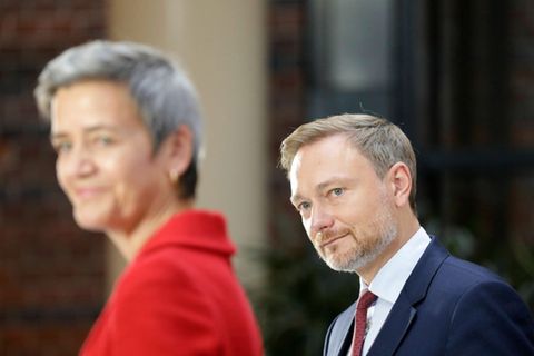 Christian Lindner hier bei einem Treffen mit EU-Wettbewerbskommissarin Marghrete Vestager wird als künftiger Finanzminister gehandelt