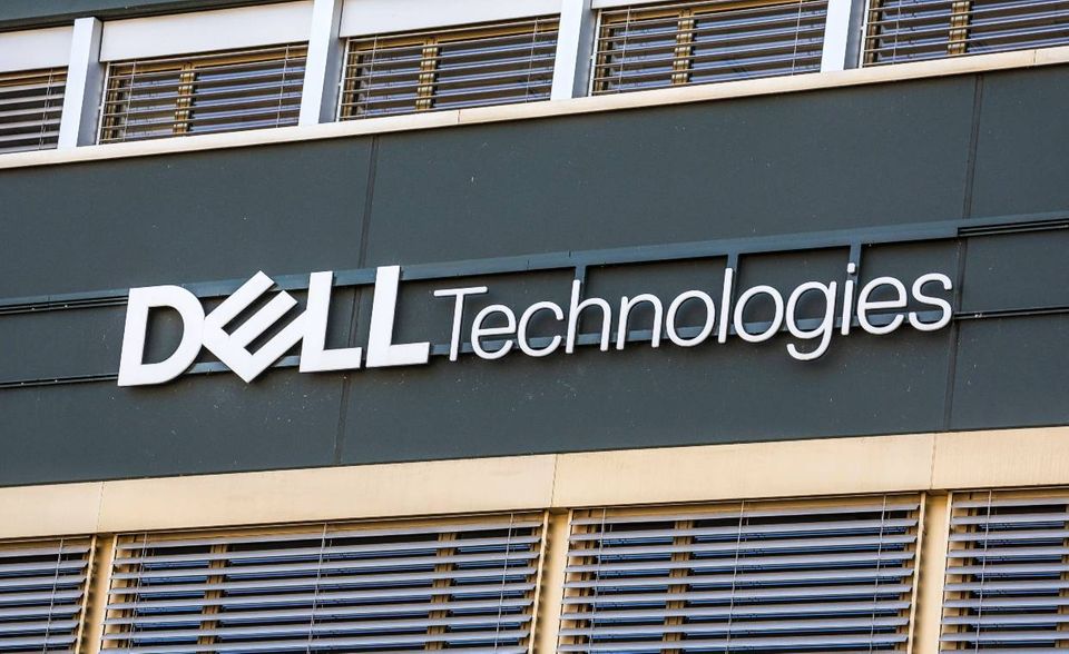 Michael Dell gründete 1984 ein Unternehmen, aus dem später die Dell Computer Corporation wurde. Die Firma firmiert heute unter dem Namen Dell Technologies und zählt zu den größten Computerherstellern der Welt. Der „2021 EY and University of St. Gallen Family Business Index“ führte Dell mit einem Umsatz von 94,2 Mrd. US-Dollar auf Platz zehn der größten Familienunternehmen der Welt. Der 1965 geborene Firmengründer ist Vorstandsvorsitzender und CEO seines Unternehmens, das rund 158.000 Menschen beschäftigt. Er brachte Dell 1988 an die Börse. 2013 folgte die Kehrtwende in einem der größten Management-Buy-outs der US-Geschichte. Mittlerweile ist Dell wieder an der New York Stock Exchange notiert. Die Gründerfamilie kontrolliert den Angaben zufolge 75 Prozent der Anteile. Das Tech-Unternehmen lag im Index einen Platz vor Bosch.