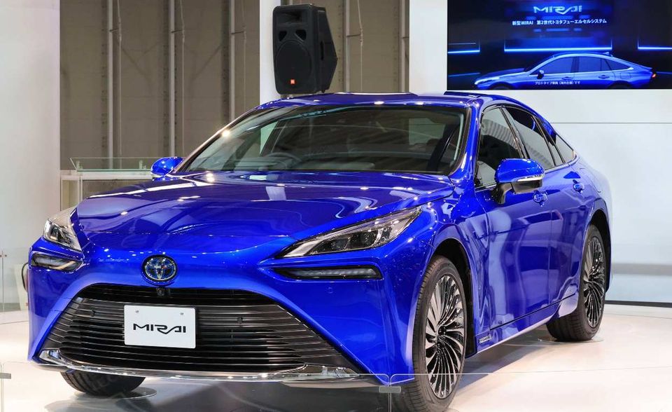 Die USA dominierten die Liste der zehn wertvollsten Marken von Interbrand 2021. Nach Mercdes-Benz war Toyota eines der wenigen Unternehmen außerhalb der Vereinigten Staaten, das in der Spitzengruppe vertreten war. Der Wert des japanischen Autobauers stieg den Angaben zufolge um fünf Prozent auf 54,1 Milliarden Dollar.