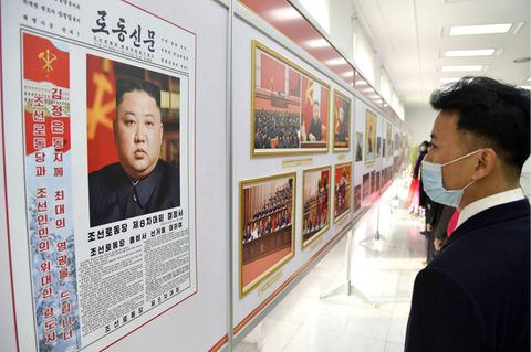 Eine Fotoausstellung über Nordkoreas Diktator Kim Jong Un in Pjöngjang