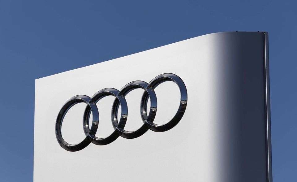 Noch härter traf es Audi. Ein Plus von acht Prozent auf 13,5 Milliarden Dollar reichte nicht aus, um den Abstieg vom 44. auf den 46. Platz zu stoppen.