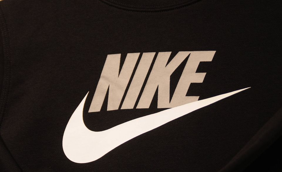 Der siebte Platz wurde doppelt vergeben: Der Sportartikelhersteller Nike und der Vodekonferenz-Anbieter Zoom repräsentieren zwei sehr unterschiedliche Branchen, die stark von der Pandemie profitiert haben. Sie wuchsen laut Interbrand jeweils um 24 Prozent.