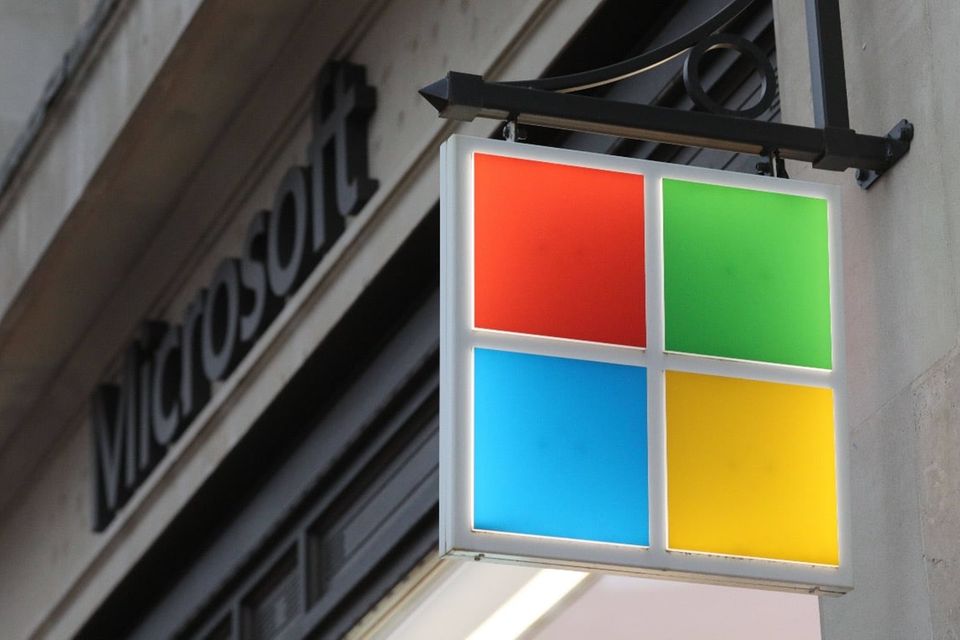 Microsoft wurde mit 210,2 Mrd. Dollar von Interbrand zur drittgrößten Marke der Welt gekürt. Gemessen am Wachstum reichte es mit plus 27 Prozent für den vierten Platz.