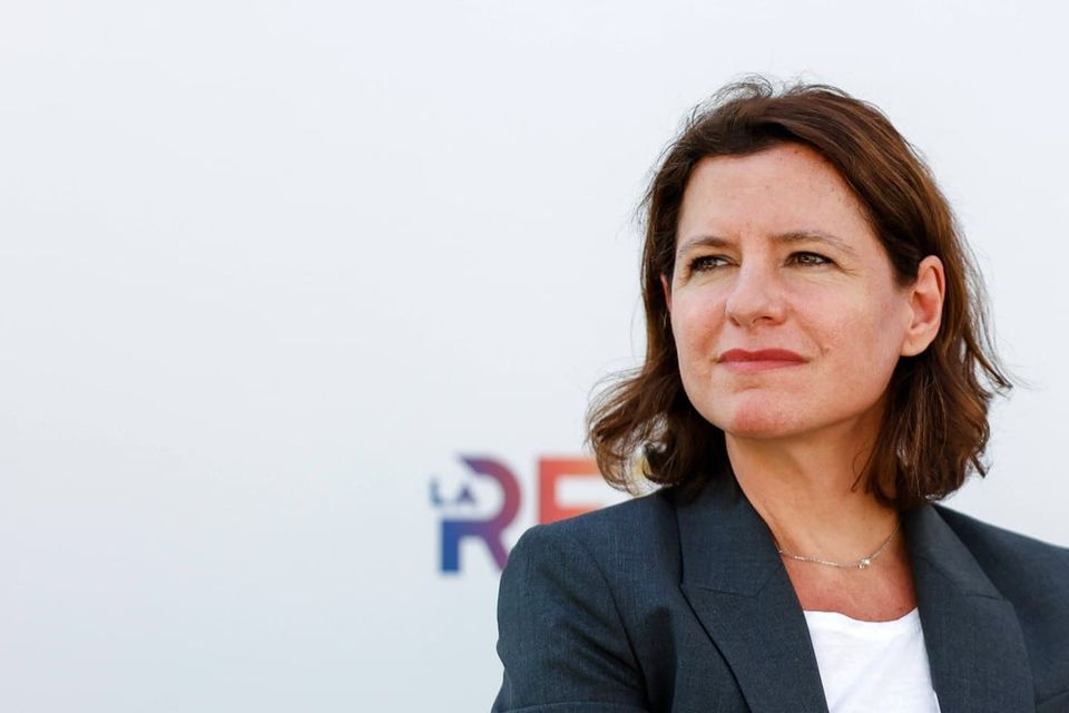 Der französische Energieriese Engie sticht aus der überschaubaren Gruppe der Top-Firmen mit einer Chefin hervor. 2021 trat Übergangschefin Claire Waysand die Unternehmensleitung an Catherine MacGregor ab. CEO war zuvor Isabelle Kocher gewesen. Engie kam mit einem Umsatz von 63,5 Mrd. Dollar (minus 5,5 Prozent) in den „Global 500“ auf Rang 152.