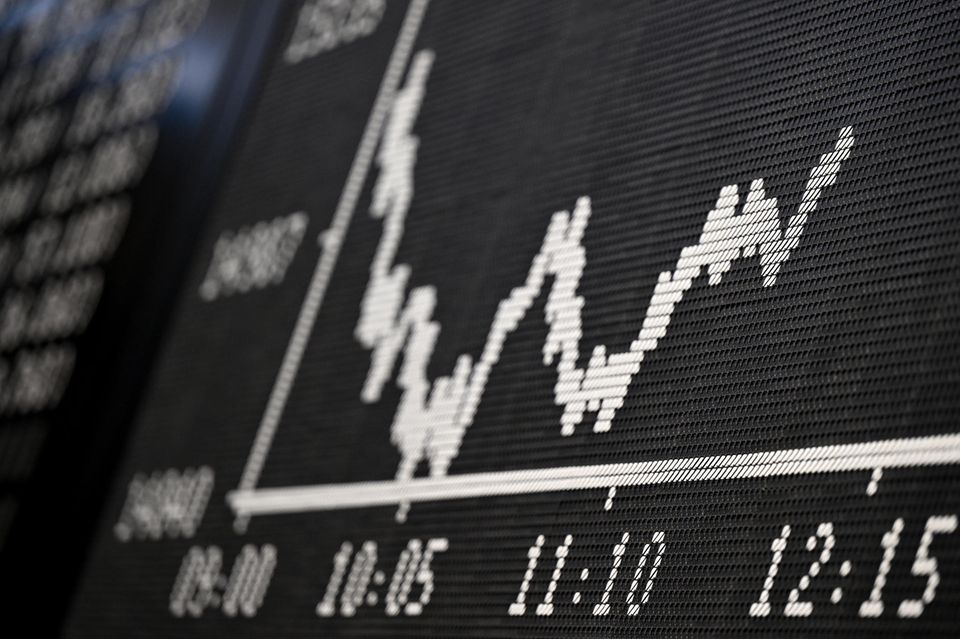 Zu Beginn der Handelswoche brachen die Kurse an der Frankfurter Börse ein