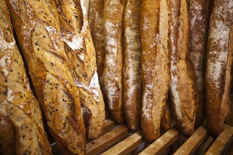 Die Brotpreise sind in Frankreich während der letzten 20 Jahren um gerade einmal 23 Cent gestiegen – und auch in der aktuellen Inflationswelle bleiben die Baguettepreise weitgehend stabil