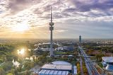 „Bayern hat sich endgültig als zweiter starker Start-up-Standort etabliert“, lautete die Jahresbilanz von EY. Allerdings blieb Bayern mit dem Plus von 176 auf 228 Finanzierungsrunden und 1,5 auf 4,4 Mrd. Euro leicht unter dem bundesweiten Durchschnittswachstum. Der Risikokapital-Marktanteil Bayerns belief sich laut EY 2021 auf 26 Prozent. Dafür sorgten insbesondere die drei Mega-Deals ab 500 Mio. Euro von Celonis, Ionity und Flixbus.