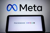 Meta gehörte 2021 ebenfalls zu den Gewinnern im Portfolio des norwegischen Pensionsfonds. Der Facebook-Konzern stieg mit einer Rendite von 19 Mrd. Kronen in die Top 10 auf und kam auf Platz sieben. Die Anleihen der Norges Bank waren insgesamt 67 Mrd. Kronen wert. Mark Zuckerbergs Medienkonzern war damit die fünftgrößte Investition in den USA, dem wichtigsten Land der Anleger aus Oslo. Sie hielten zuletzt 1,01 Prozent der Anteile und 0,42 Prozent der Stimmrechte an Meta.
