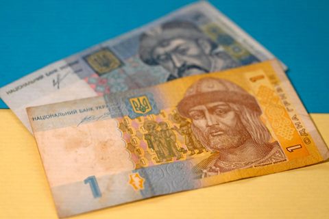Hryvinia-Scheine: Im Ausland ist das Geld für Ukrainier derzeit wertlos