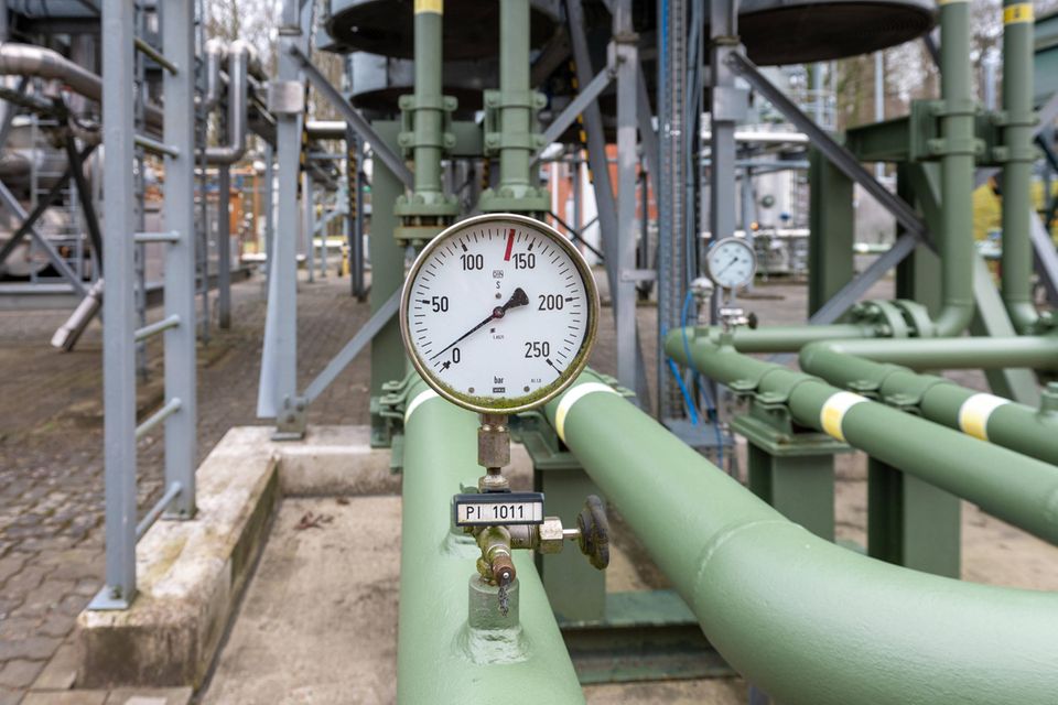 Druckanzeige auf dem Gelände eines Gasspeichers in Kiel-Rönne