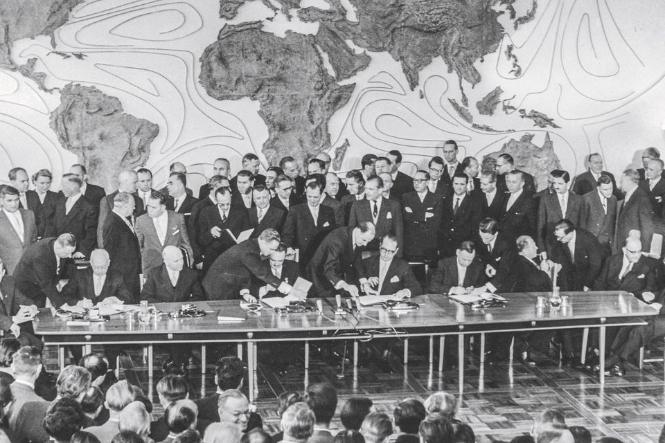 1958 wurde im Weltsaal des Auswärtigen Amts in Bonn das erste Handelsabkommen zwischen der Bundesrepublik und der Sowjetunion unterzeichnet