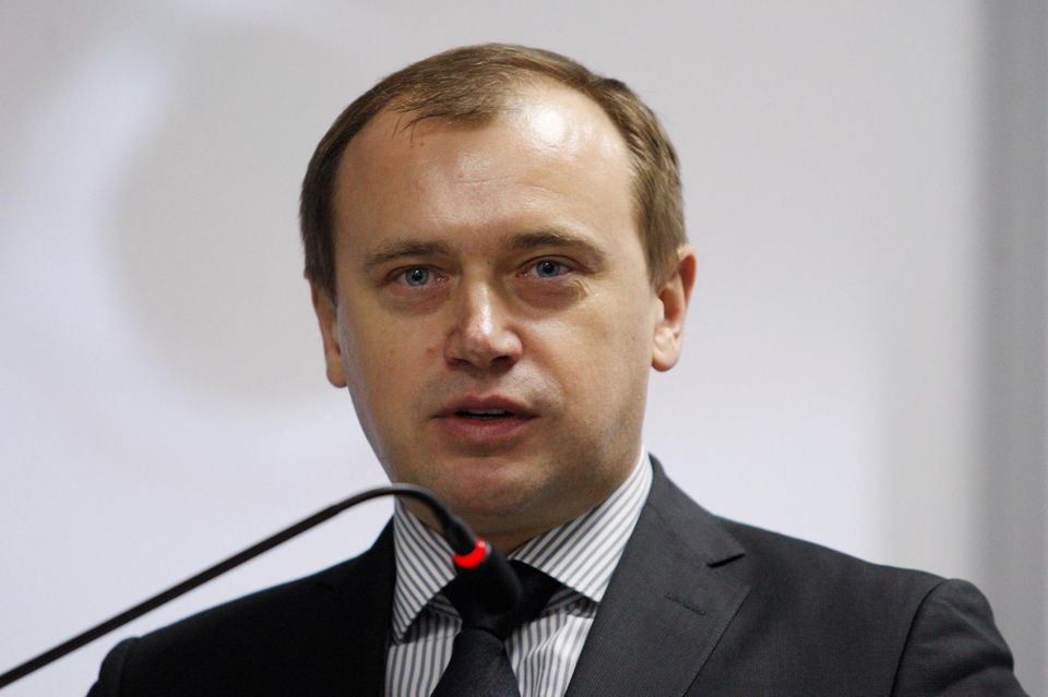 Alex Lissitsa – ist CEO des ukrainischen Agrarunternehmens IMC und Vorsitzender des „Ukrainian Agribusiness Club“, dem viele große Agrarproduzenten angehören. Er hat Landwirtschaft an der Humboldt-Universität in Berlin studiert. Das IMC ist seit 2011 an der Börse in Warschau notiert und gehört zu den zehn größten Agrarfirmen des Landes
