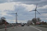 Autofahrer in Sachsen-Anhalt verbringen sehr viel Zeit hinter dem Steuer. Die Kunden von Check24 kamen zuletzt auf durchschnittlich 12.129 Kilometer pro Jahr. Sie waren damit in dem Negativ-Ranking bundesweit die Nummer drei.