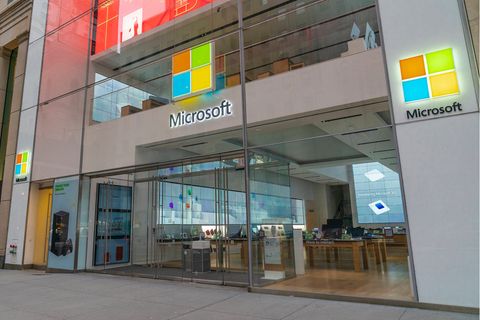 Mehr als verdoppelt hat sich seit 2019 der Marktwert der Microsoft-Aktien im Osloer Portfolio. Er stieg von 104,6 auf 210,5 Mrd. Kronen. Der Prozentsatz der Stimmrechte stieg im selben Zeitraum von 0,64 auf 0,95, der der Anteile leicht von 0,94 auf 0,95.