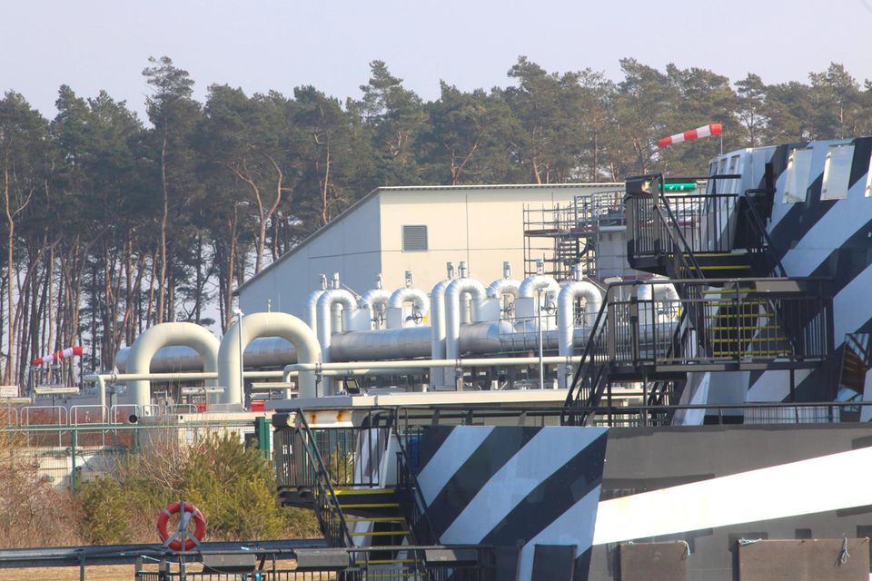 Das Ende der Pipeline Nord Stream 1 in Lubmin (Mecklenburg-Vorpommern). Bislang fließt noch russisches Gas durch die Leitung, doch immer mehr Wissenschaftler fordern einen Boykott. Auch die Wirtschaftsweise Veronika Grimm gehört dazu  