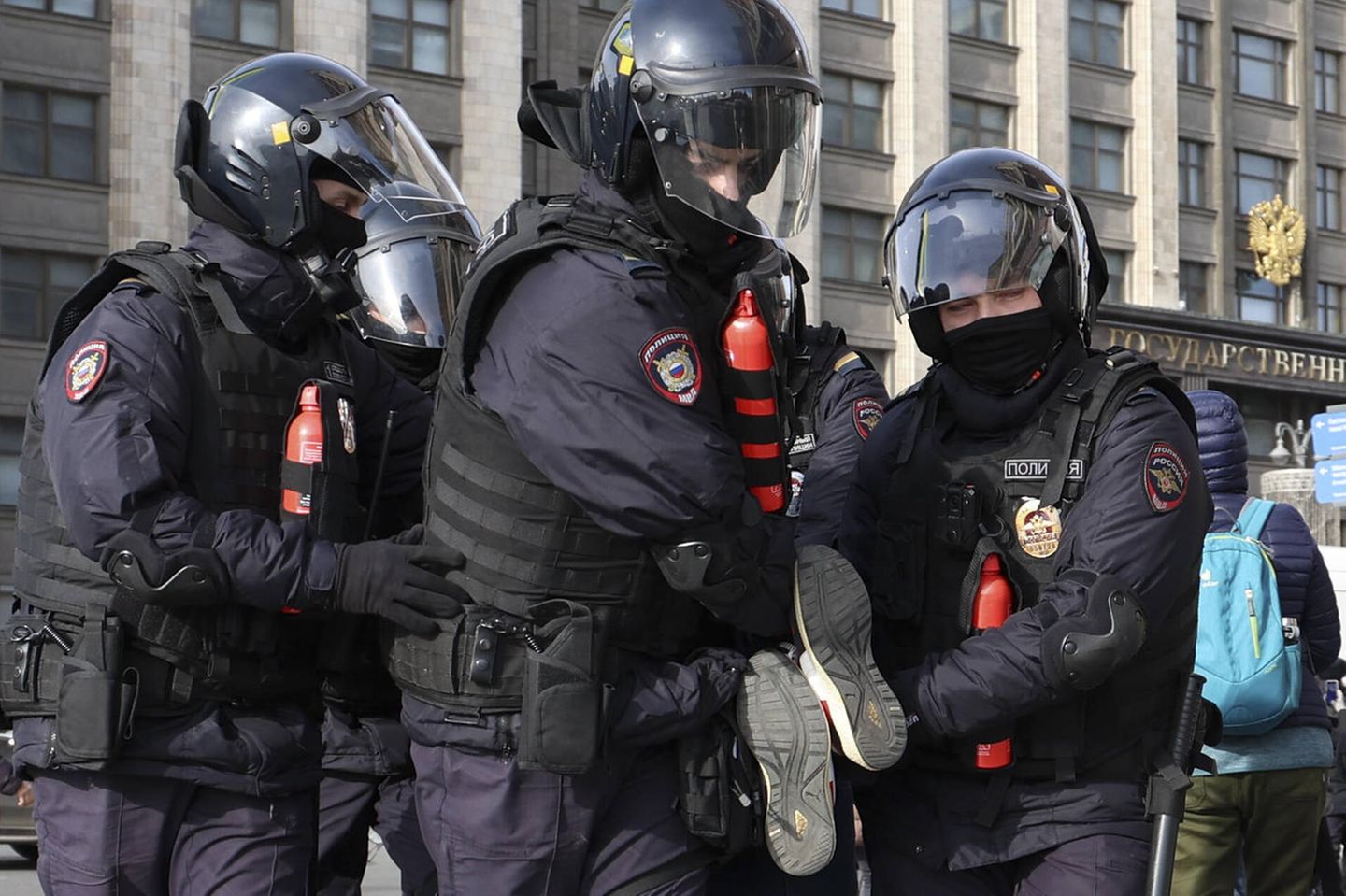 Die Polizei verhaftet Demonstranten schnell – hier im März in Moskau