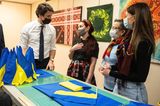 Kanadas Ministerpräsident Justin Trudeau (im Bild) hat der Ukraine Artillerie versprochen, die in Form von M777-Haubitzen und Munition auch geliefert wurde. Der genaue Umfang ist nicht bekannt. Knapp 700 Mio. Euro umfasst die Militärhilfe Kanadas insgesamt. Bislang hatte sich Ottawa vor allem auf die Lieferung von Handgranaten und Munition beschränkt. 500 Mio. Dollar Militärhilfe sind im Bundeshaushalt vorgesehen. Das gesamte Hilfspaket von knapp 2 Mrd. Euro, das Kanada auf Rang drei platziert, enthält jedoch auch humanitäre Hilfe und Darlehen im Umfang von mehreren hundert Millionen Dollar.