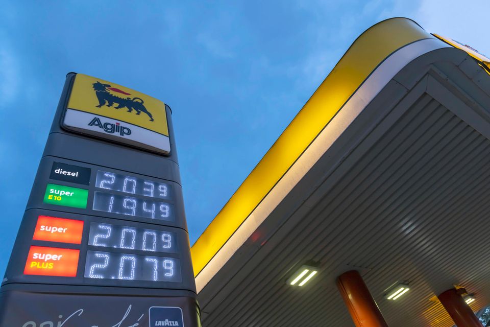 Eine Preisanzeige an einer Tankstelle