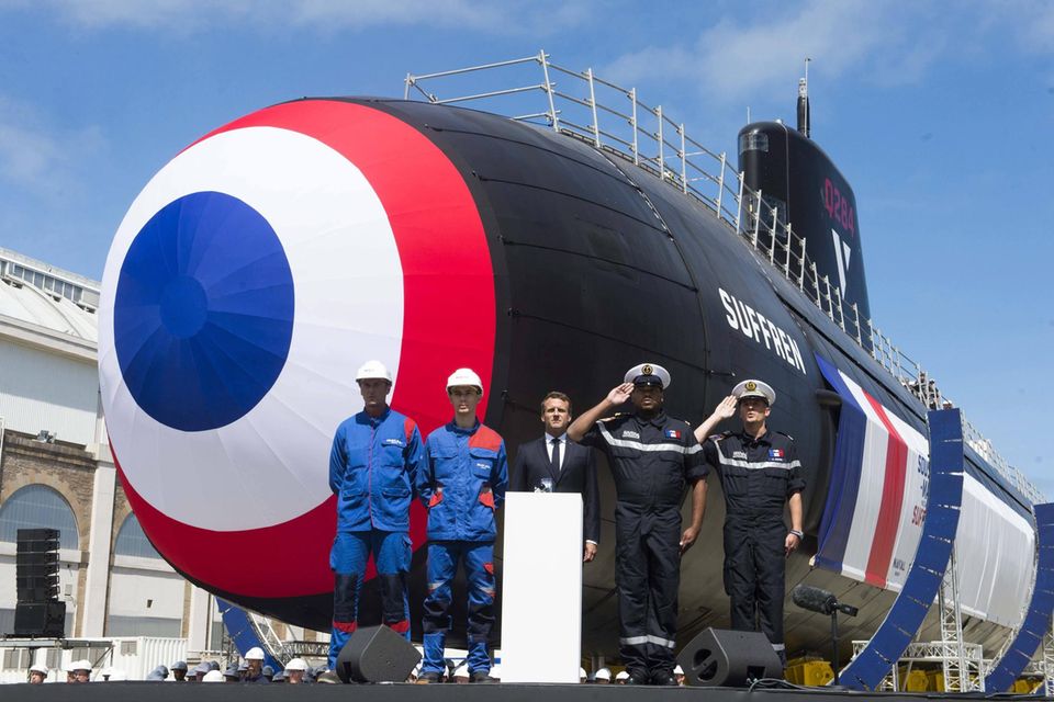 Einweihung des Atom-U-Boots Suffren in Cherbourg