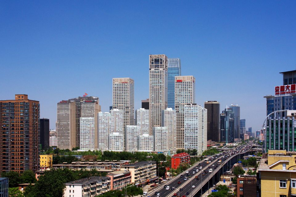 Die Skyline des Wirtschaftszentrums in Peking