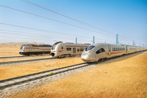 Siemens tritt in Ägypten mit der gesamten Familie an: 41 achtteilige Velaro-Hochgeschwindigkeitszüge, 94 vierteilige Desiro-Hochleistungs-Regionalzüge und 41 Vectron-Güterlokomotiven.