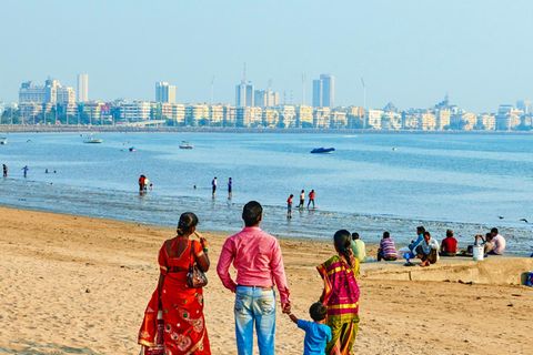 Indien lockt derzeit viele Investoren an, das Land erlebt wie hier in Mumbai eine rasante wirtschaftliche Entwicklung