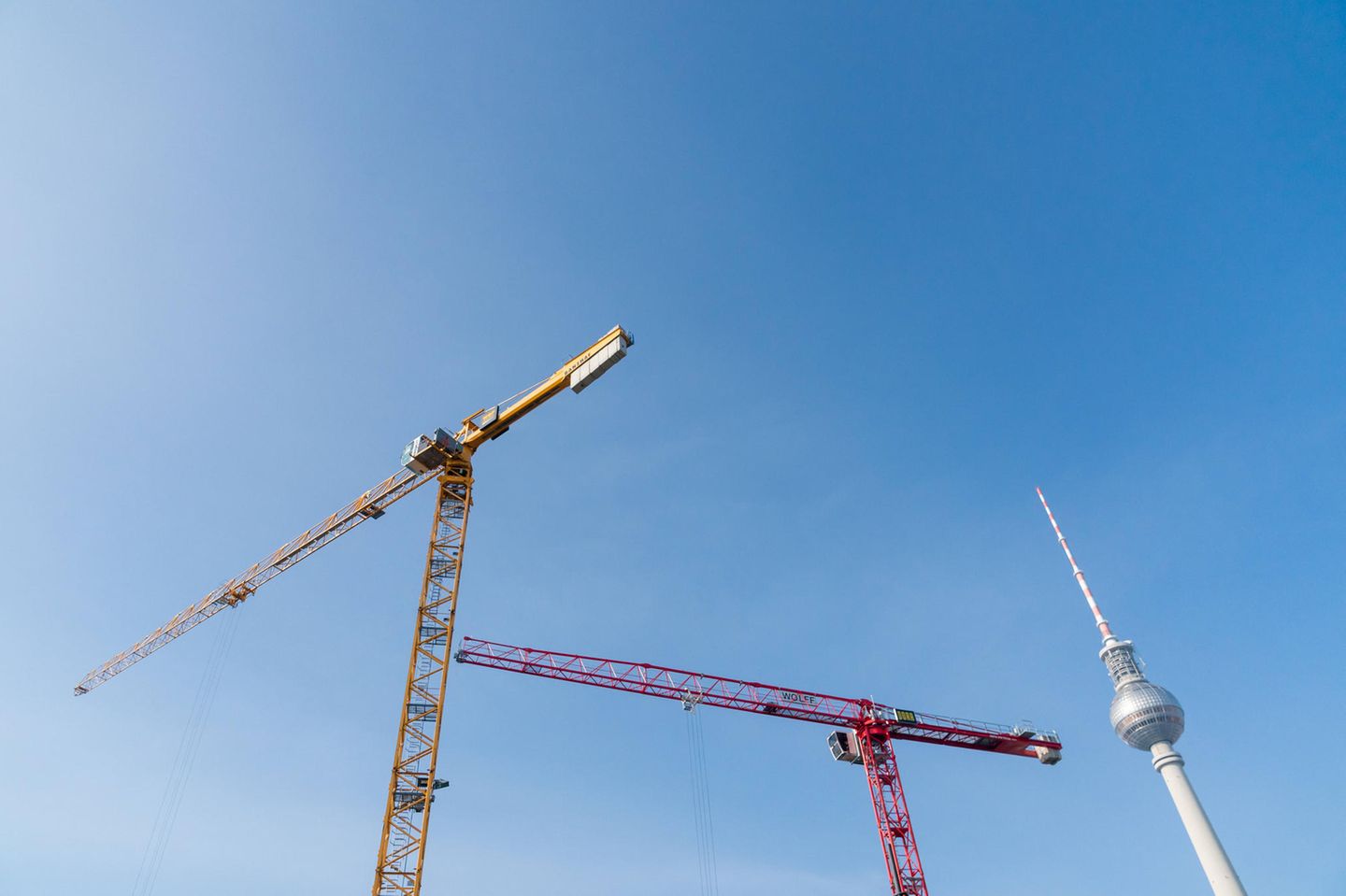 Noch wird - wie hier in Berlin - überall viel gebaut. Das könnte sich laut Bloomberg-Berechnungen aber bald ändern
