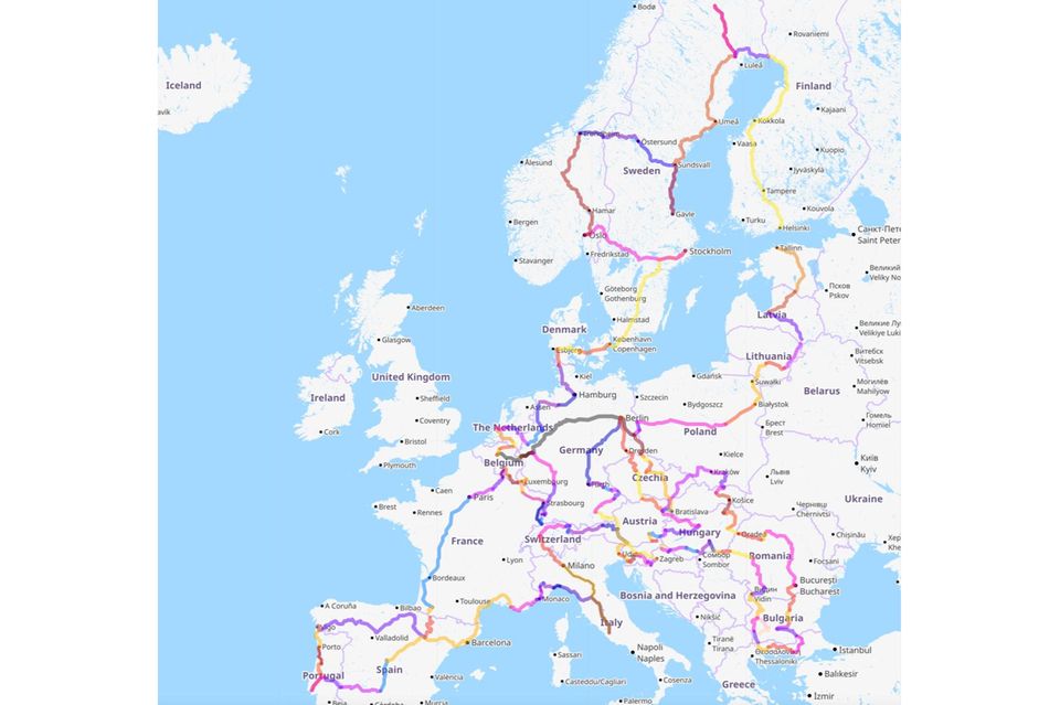 Jon Worth: Die komplette Route von Jon Worth, die er auf Twitter unter dem Hashtag #crossborderrail begleitet Die komplette Route von Jon Worth, die er auf Twitter unter dem Hashtag #crossborderrail begleitet