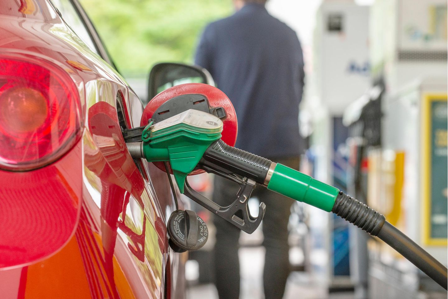 Tanken an einer Münchner Tankstelle