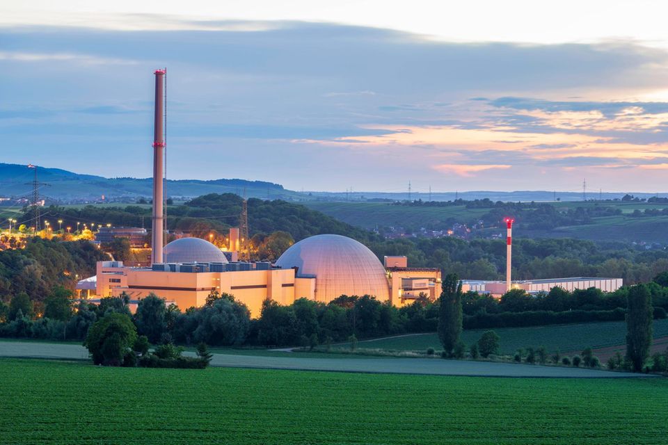 Blick auf das Kernkraftwerk Neckarwestheim