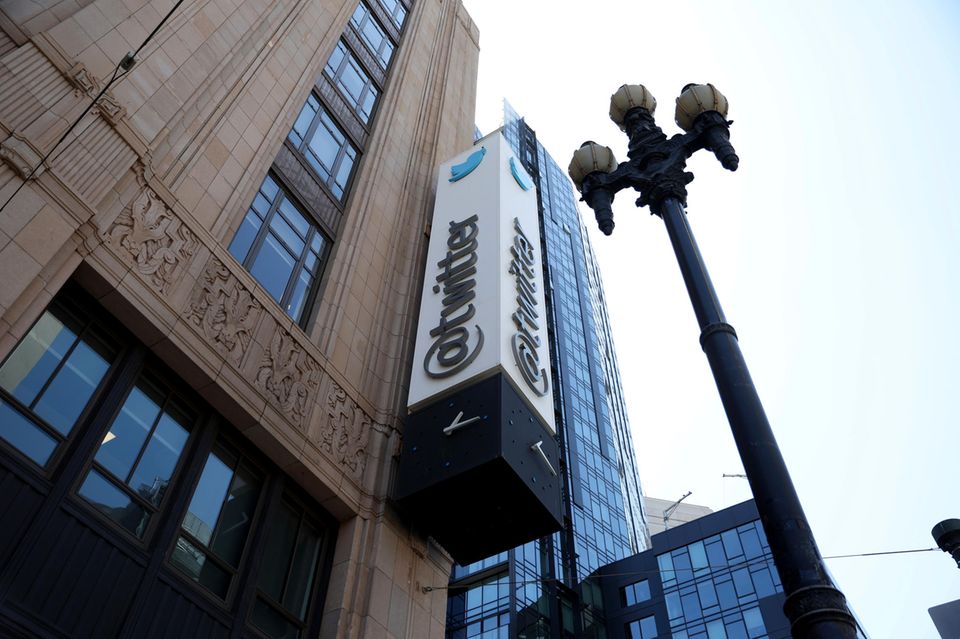 Twitter-Logo an der Unternehmenszentrale in San Francisco