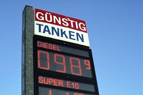 Preistafel einer freien Tankstelle in Bayern