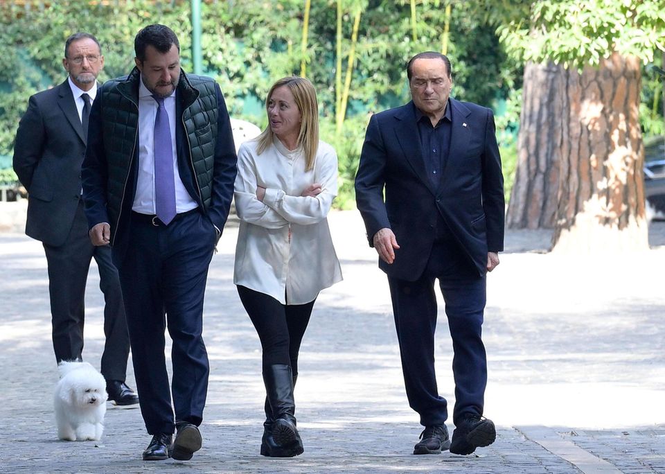 Matteo Salvini, Giorgia Meloni und Silvio Berlusconi rechnen sich gute Chancen aus, die Wahlen zu gewinnen