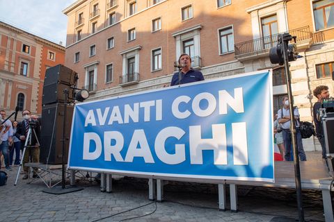 In Rom demonstrierten Anhänger für Mario Draghi