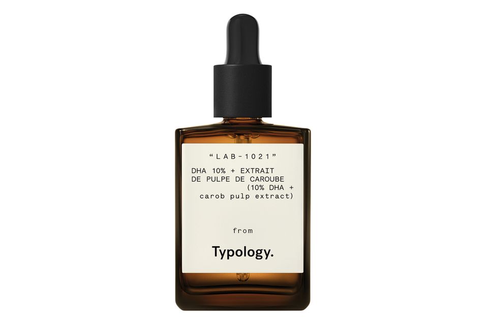 Urlaub per Pipette: Selbstbräuner „LAB-1021“ von Typology zum Mischen mit der normalen Feuchtigkeitscreme; de.typology.com