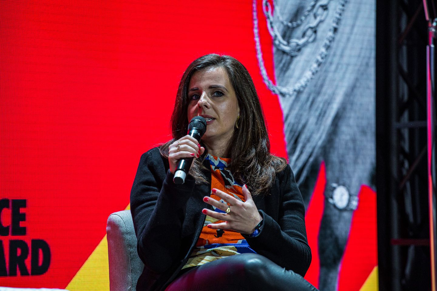 Nuri-CEO Kristina Mayer-Walcker auf der Finance-Forward-Bühn