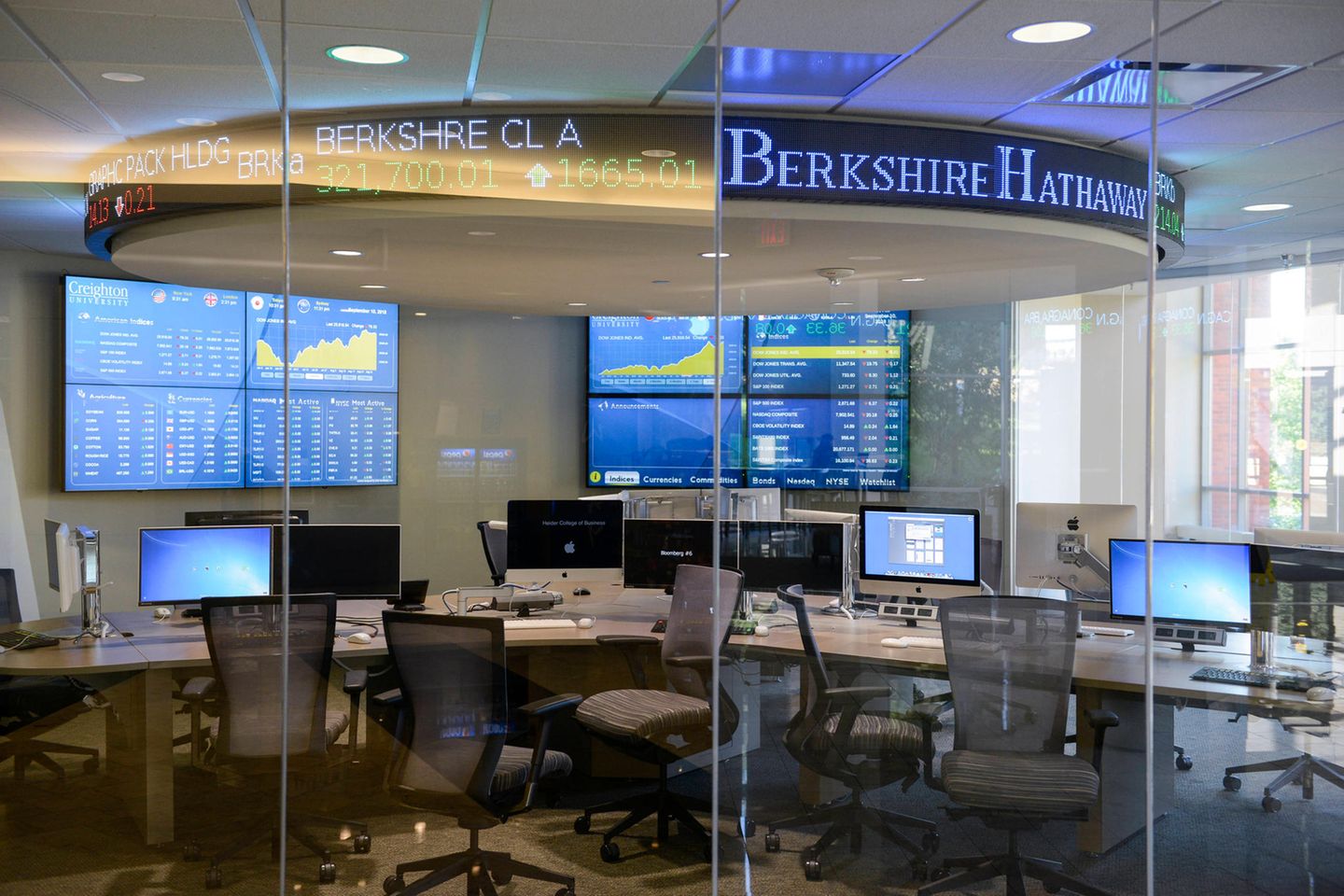 Berkshire Hathaway und Softbank haben im vergangenen Quartal Federn gelassen