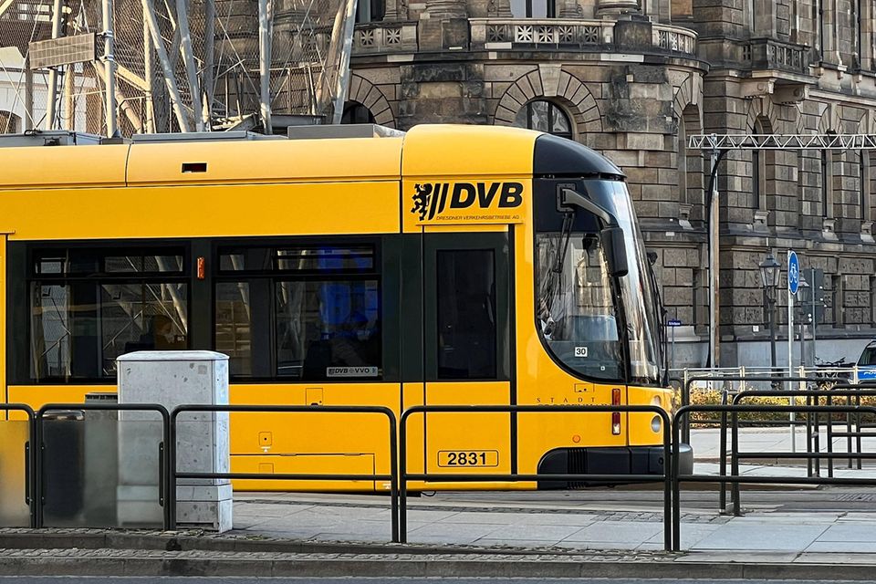Die Dresdner Verkehrsbetriebe, oder abgekürzt DVB, transportieren jährlich mehr als 150 Mio. Fahrgäste