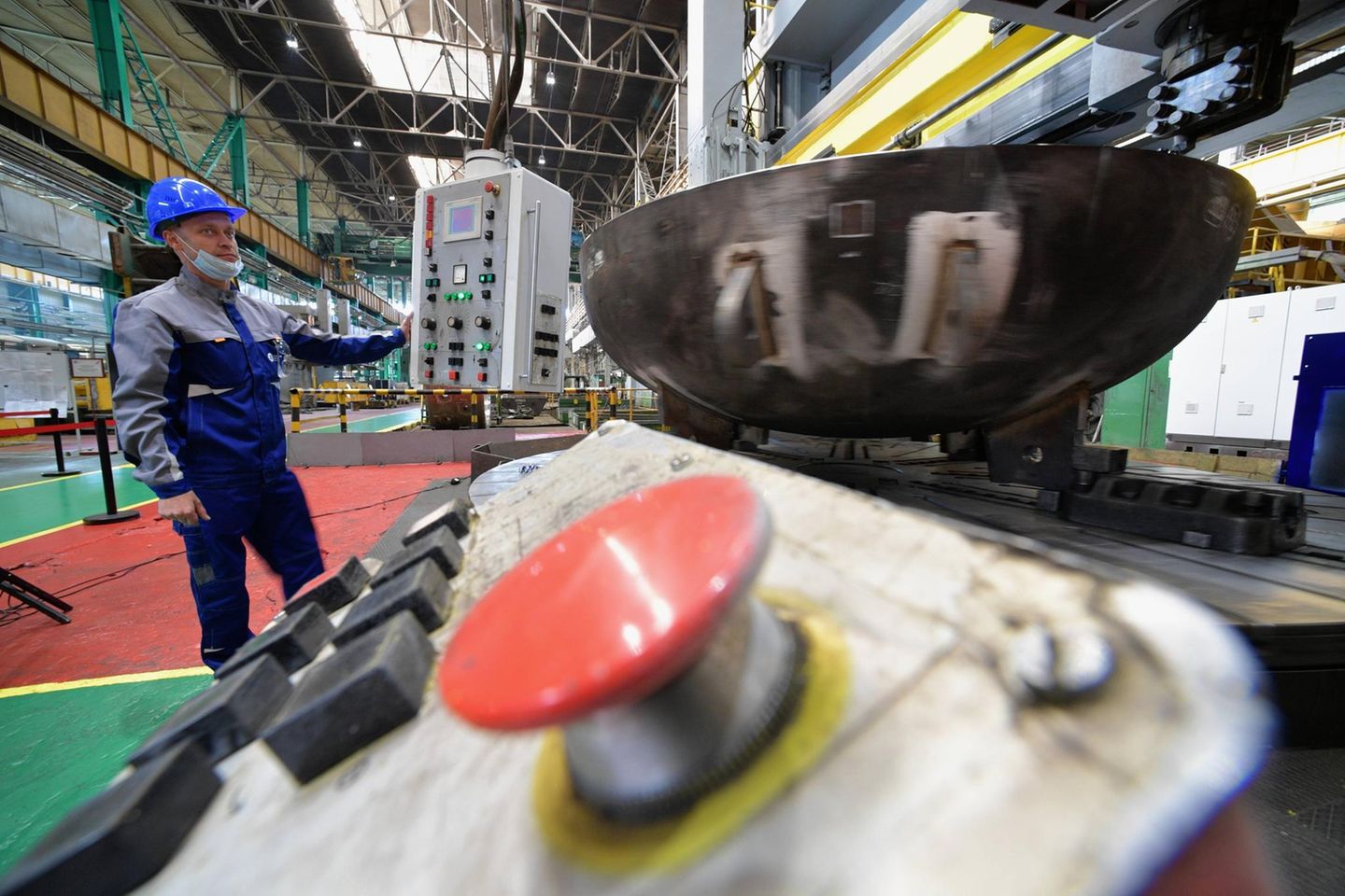 Maschinenbaufabrik bei Sankt Petersburg: Industrie hat „gigantische Probleme“