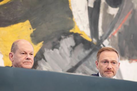 Olaf Scholz (l.) und Christian Lindner bei der PK nach der Sitzung des Koalitionsausschusses