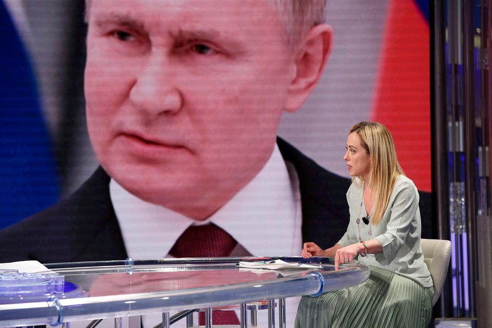In Putins Schatten: Giorgia Melonis Bündnispartner pflegen Verbindungen zum Kreml