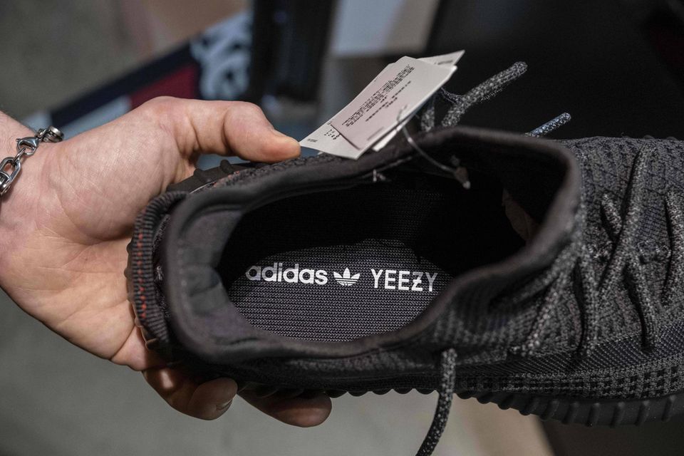 Die Adidas-Sneaker Yeezys werden seit 2013 von US-Rapper Kanye West designed. Inzwischen gilt die Linie schon als ikonisch